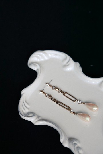 COR-DATE / 水滴珍珠鏈條耳環