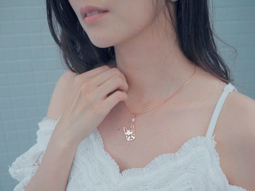 Oops經典logo款法鬥項鍊