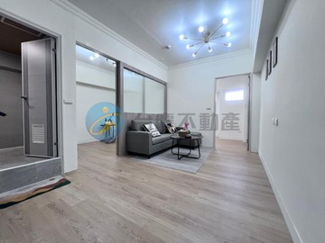 愛之屋｜亞灣漢神商圈｜翻新低總價2房｜高雄市苓雅區成功一路