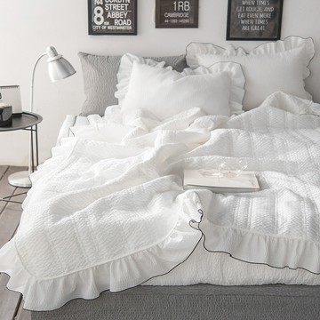 TEABEDDING 黑白拷克荷葉邊夏季涼被  Q(180 x 220cm)  黑色 白色