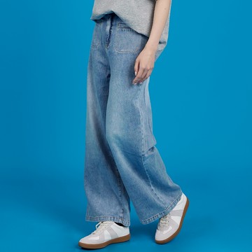 【gozo】➤雙口袋修身牛仔寬褲(米白/淺藍_M/L) | 女裝 顯瘦 百搭