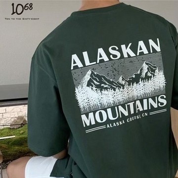 『1068』ALASKAN MOUNTAINS 阿拉斯加 山脈 森林 風景 寬鬆  印花 短袖 短Tee A89209