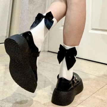 熱銷🔥 小紅書同款 襪子 中筒襪 立體蝴蝶結 Lolita襪 黑蝴蝶結襪 日系 可愛甜美 jk 中筒襪 學生襪 可愛襪子