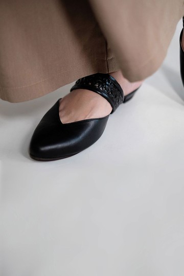 Plaît Mules Black (黑)穆勒  | WL