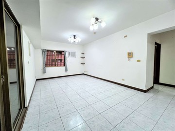 住三鐵共構宅│陽台進出三房平車│文府學區｜高雄市左營區文學路