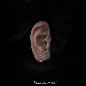 免運🔮失眠藝術家《白夜》鋯小衆清冷感耳飾耳釘睡覺免摘抗過敏耳環 耳針 耳圈 耳釘 耳扣 耳夾 耳饰 男士