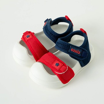 韓國 OZKIZ - 網眼透氣腳趾保護輕量涼鞋-紅X海軍藍