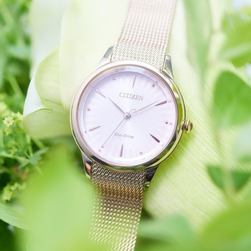 星辰CITIZEN L廣告款自信之美光動能女錶(EM0818-82X)