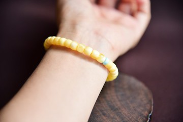 天然Amber白花蜜香珀直接桶珠古典手串手鏈