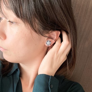 閃耀星星耳環 (黑色) 耳針 / 耳環 / 絲線 / 免運費