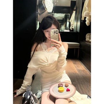 一芝薇 白色V領一字肩毛衣針織衫女開春季2025新款高級感內搭上衣