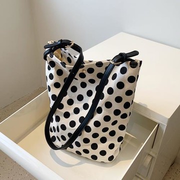 簡約帆布水桶包百搭休閑ins迷你手提單肩包時尚波點腋下斜挎包
