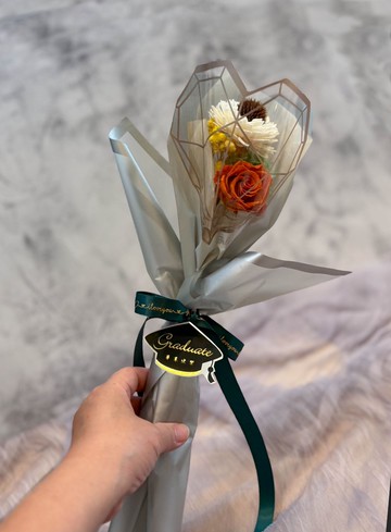 永生玫瑰畢業花束、客製化禮物 畢業禮物