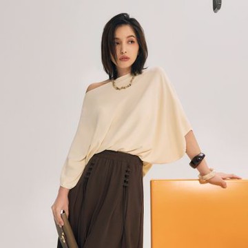 OB嚴選中大尺碼-冰絲曲珠針織素色寬鬆連袖上衣《FA3115》