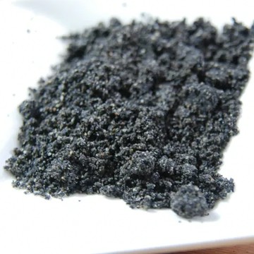 【自然甜堅果】黑芝麻粉，細緻研磨喉嚨不卡卡，芝麻粒剖面淡色是淺烘焙。〈純素〉