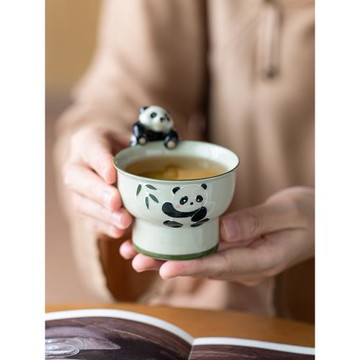 畫續草木灰手繪熊貓主人杯高足杯單杯功夫茶杯陶瓷品茗杯茶寵掛飾