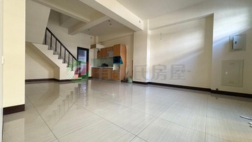 全新皇家美墅13期｜4房雙併車墅｜臨路10米店住｜高雄市仁武區永田街