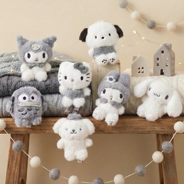 聖誕節快樂🎄【Sanrio三麗鷗家族】灰白色毛絨系列吊飾娃娃 正版韓國限定款 美樂蒂 大耳狗 庫洛米 帕恰狗 凱蒂貓hello kitty 布丁狗 包包吊飾 絨毛娃娃公仔鑰匙圈 女友生日禮物 告白禮