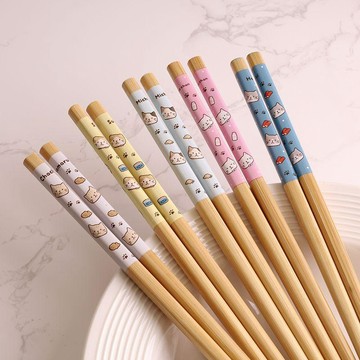🌸臺灣發貨🌸環保餐具 健康愉筷 國小餐具 可愛卡通貓竹筷子 5色一人一筷 防滑家用創意防滑竹木快子 質感餐具 可愛餐