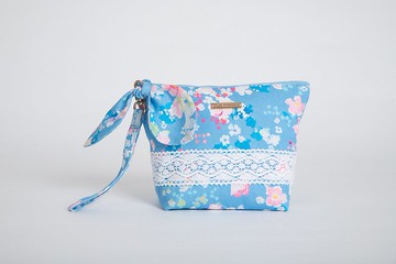 【城市印花-日本大阪】啾啾綁帶 蕾絲手作化妝包 需替換其他花色