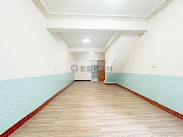 近高雄火車站八德復興商圈翻新方正透天｜高雄市新興區八德一路