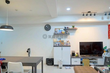 絕版品｜君大院｜精緻裝潢高樓三房平車｜台中市大里區長興一街