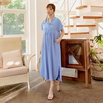 OB嚴選中大尺碼-純色透涼肌理感寬鬆綁帶洋裝《DA10484》