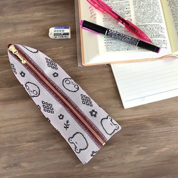 【青蛙與鳥兒】榻榻米布邊 四面體筆袋 淺灰櫻色 蛙 鳥 粉紅 玄鳳鸚鵡