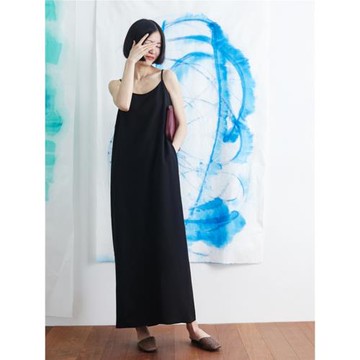 微涼簡約顯瘦長款吊帶裙 小魚春夏季黑色寬松百搭打底氣質連衣裙