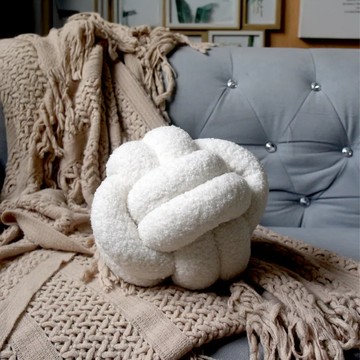 TROMSO 北歐綿羊舒壓打結球抱枕  20 x 20cm  米白色