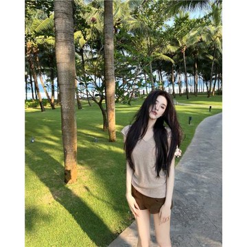 @uniken【人造舒適】純欲v領寬松飛袖T恤女百搭基礎簡約短袖上衣