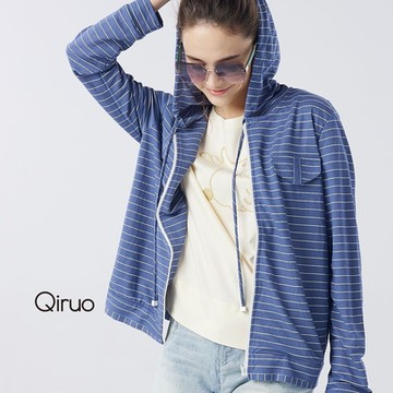 【Qiruo 奇若】秋冬專櫃藍白線條色薄長袖3001E 連帽外套