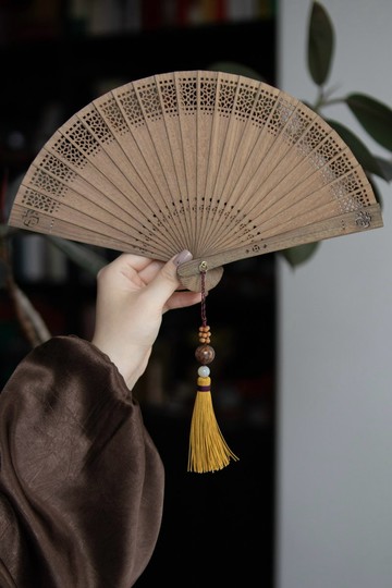 疏影 - 維臘木綠檀鏤空雕花摺扇 品香