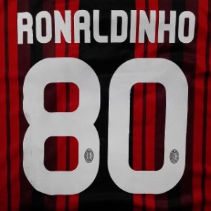 子供用 K002 17 ACミラン RONALDINHO*80 ロナウジーニョ 赤黒 ゲームシャツ パンツ付 /サッカー/キッズ/ジュニア |  LINEブランドカタログ