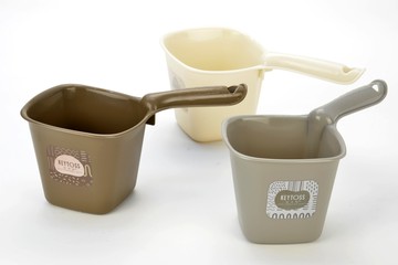 KEYTOSS 絕對柔色-小小角型水杓 900ML 1入 (27*15*12cm)