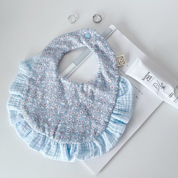 英國藍碎花 l 天然染色 手工八層紗公主荷葉圍兜