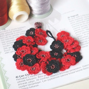 蕾絲與串珠手鍊【Bijou・Marie】緋紅