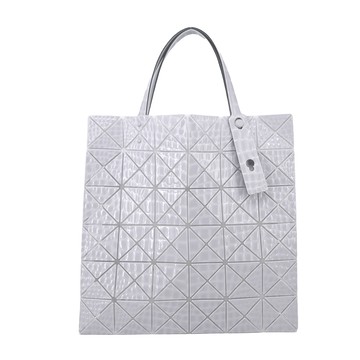 ISSEY MIYAKE 三宅一生 BAOABO KAIJU 6X6壓紋托特包/灰色