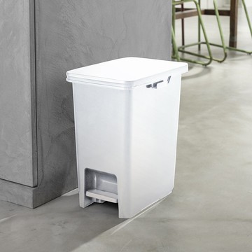 日本天馬 日本製 WHItRash 腳踏式垃圾桶(附輪)-20L