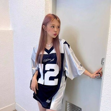本土出貨  美式冰球服 數字球衣 橄欖服 美式復古機車風嘻哈球衣街頭寬鬆短袖T恤女秋季新款跳舞珠光上衣G R