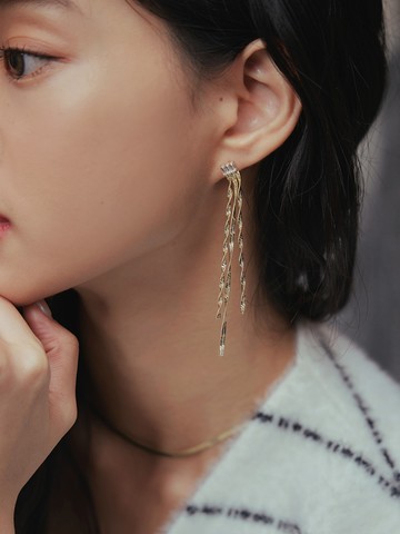 輕奢光澤旋轉波浪流蘇925純銀耳針耳環