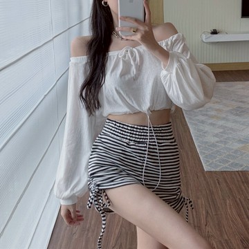 夏季純欲風辣妹短款一字肩防曬T恤上衣女高腰條紋抽繩短褲兩件套