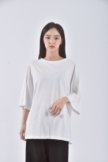 (F) 質感白色短袖上衣