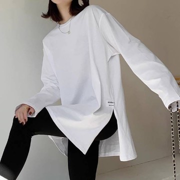 秋季白色打底長款上衣