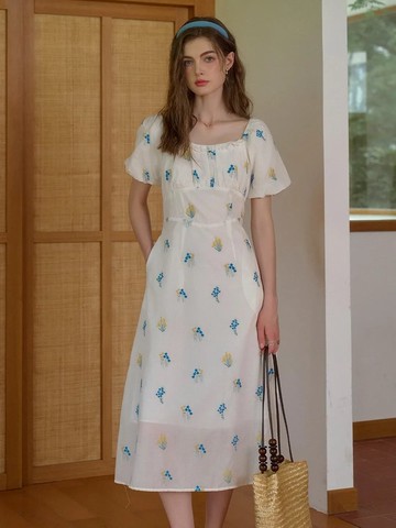 Julissa 方領碎花洋裝