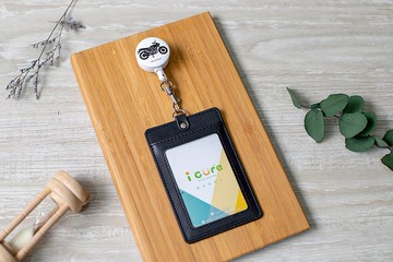 i 好夾 伸縮證件套組- 探索世界系列 / 擋車 _ AZN4