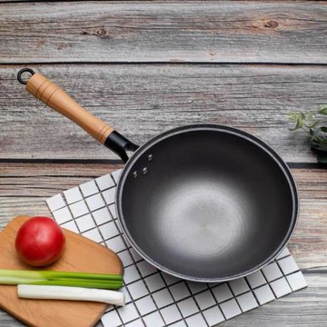 生鐵小炒鍋一人補鐵無涂層老式家用鑄鐵鍋電磁爐燃氣灶通用炒菜鍋