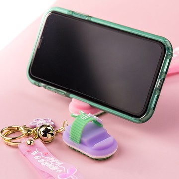 帶手機支架功能小拖鞋鑰匙扣掛件網紅可愛汽車鏈匙圈環男女包掛飾