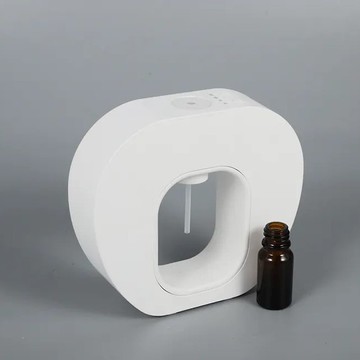 【品菲特PINFIS】新創精油擴香儀(贈天然精油2瓶 尤加利+薄荷)