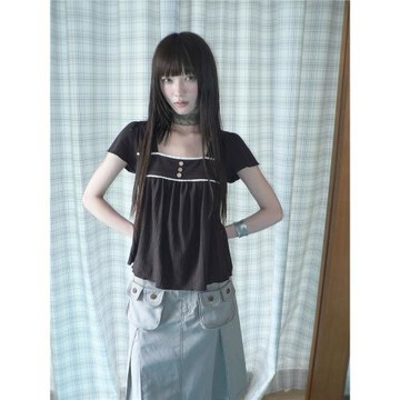 ang:project 5/13新品自制古早森系木扣花邊拼接紋理感短袖上衣